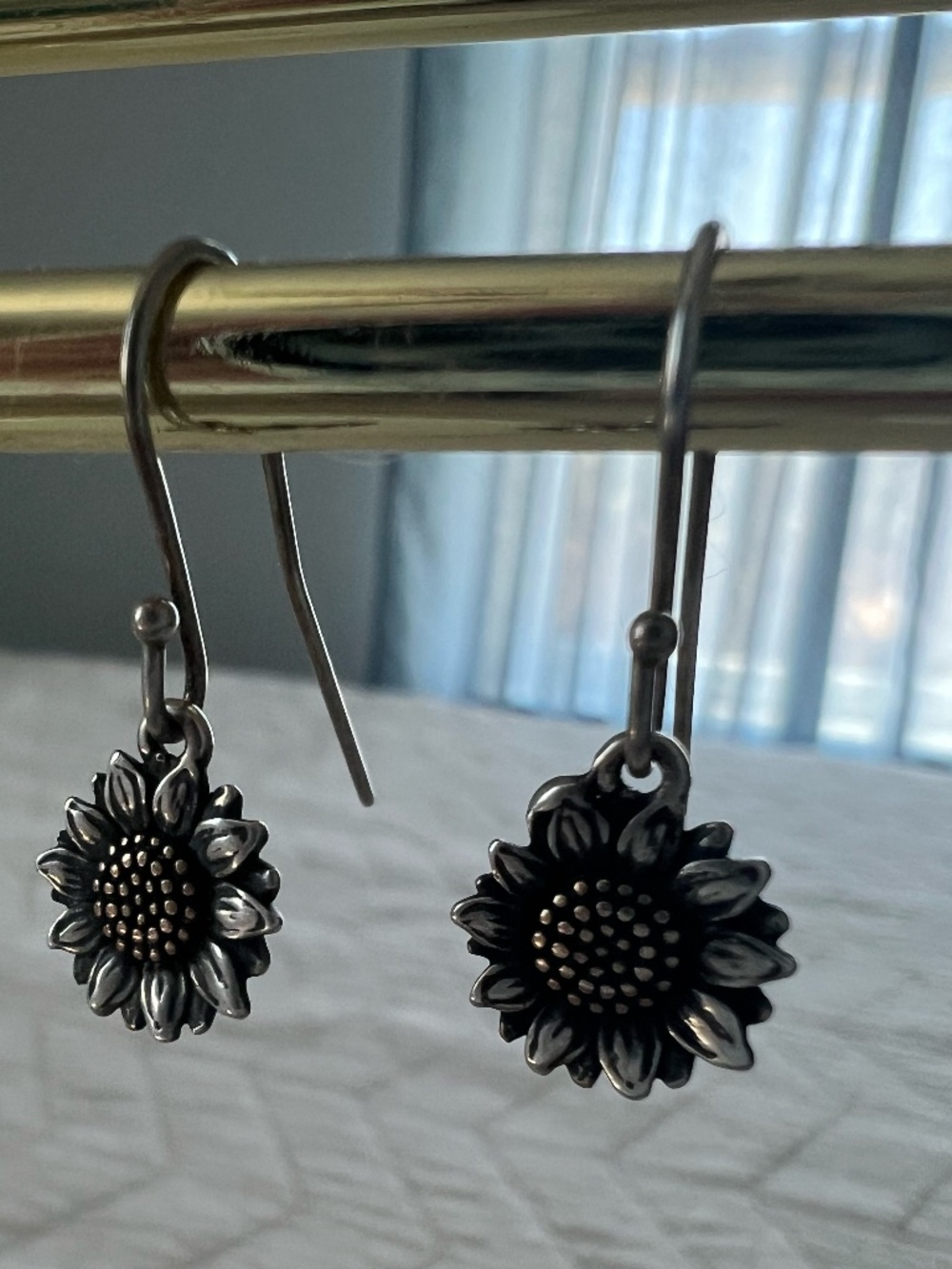 James Avery Wild Sunflower Ear Hooks - Picture 2 of 4